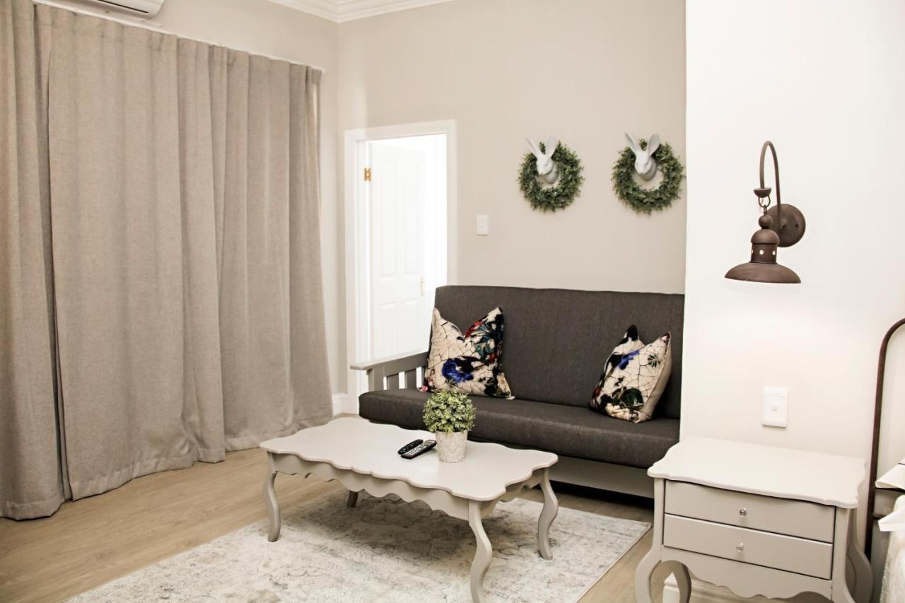 בופורט ווסט French Karoo Guesthouse מראה חיצוני תמונה